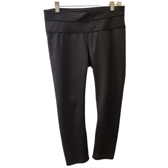 ATHLETA Size Small Sonar Black Capri Legging Pant Crop Yoga Tight - Picture 2 of 9